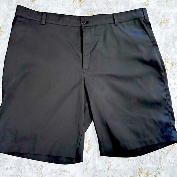 Nike performance shorts size 40 excellent preloved condition - Picture 1 of 5